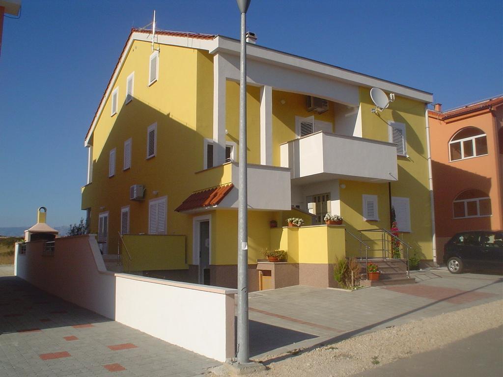 Apartments Iva Povljana Szoba fotó