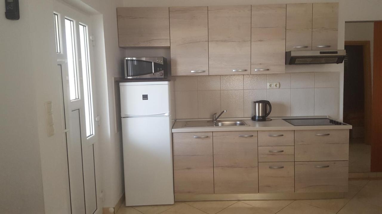 Apartments Iva Povljana Kültér fotó